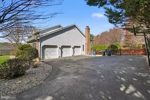 Exterior - 2401 Cabernet Ct, Fallston, MD 21047 photo 10 of 12