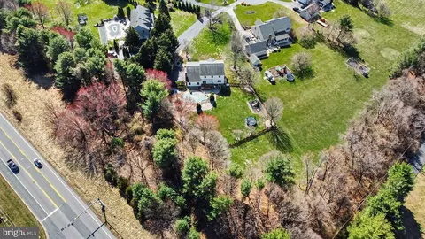 View/Area - 2401 Cabernet Ct, Fallston, MD 21047 photo 9 of 11
