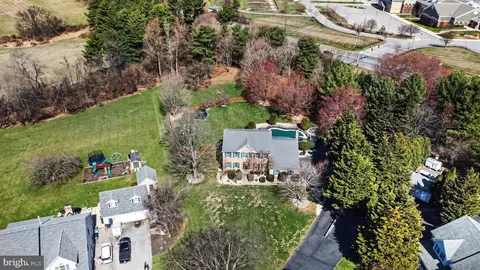 View/Area - 2401 Cabernet Ct, Fallston, MD 21047 photo 6 of 11