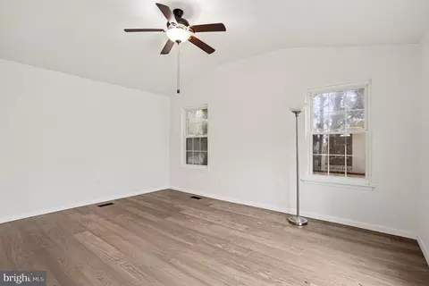 Living - 4427 Declaration Cir, Belcamp, MD 21017 photo 4 of 4