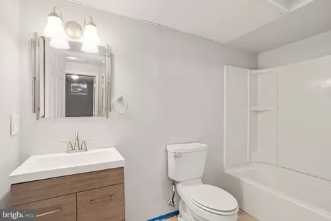 Bath - 4427 Declaration Cir, Belcamp, MD 21017 photo 2 of 4