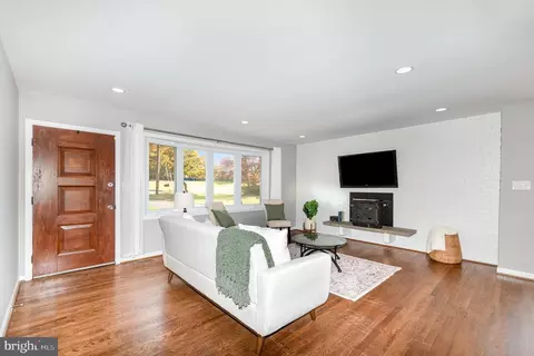 Living - 2510 Roy Ter, Fallston, MD 21047 photo 1 of 2