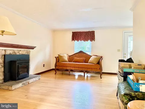 Living - 2712 Parallel Path, Abingdon, MD 21009 photo 3 of 3
