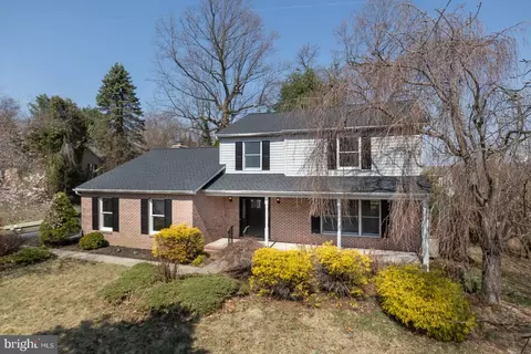 Exterior - 403 Woodridge Ct, Fallston, MD 21047 photo 3 of 7