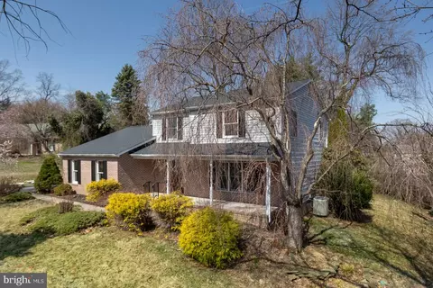 Exterior - 403 Woodridge Ct, Fallston, MD 21047 photo 4 of 7