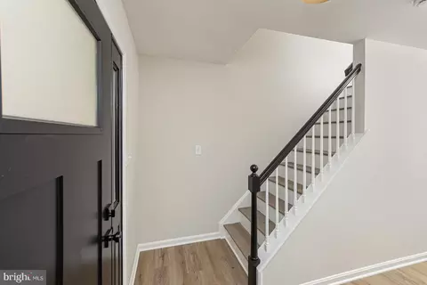 Entry Way - 403 Woodridge Ct, Fallston, MD 21047 photo 3 of 3