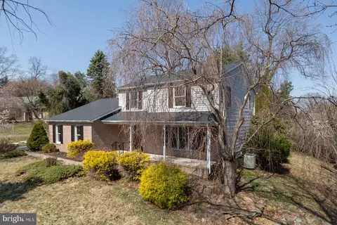 Exterior - 403 Woodridge Ct, Fallston, MD 21047 photo 2 of 7