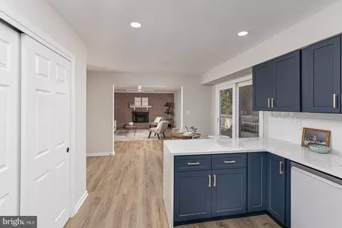 Entry Way - 403 Woodridge Ct, Fallston, MD 21047 photo 1 of 3