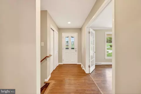 Entry Way - 2130 Bellvale Rd, Fallston, MD 21047 photo 1 of 6