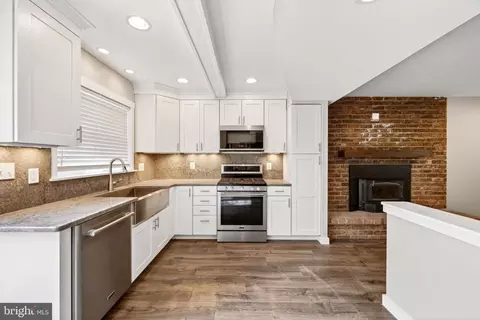 Kitchen - 2130 Bellvale Rd, Fallston, MD 21047 photo 6 of 6
