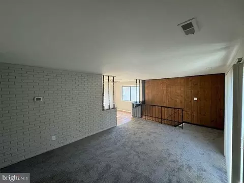 Living - 819 Windstream Way #D, Edgewood, MD 21040 photo 2 of 5