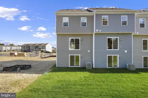 Exterior - 405 Halyard Ct, Joppa, MD 21085 photo 2 of 6
