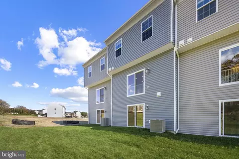 Exterior - 405 Halyard Ct, Joppa, MD 21085 photo 5 of 6