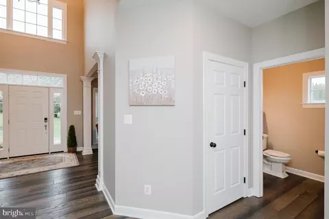 Entry Way - 112 Bower Ln, Forest Hill, MD 21050 photo 8 of 16
