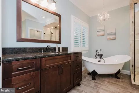 Bath - 112 Bower Ln, Forest Hill, MD 21050 photo 3 of 9