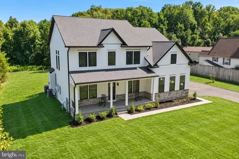 Exterior - 1909 Mitchell Dr, Aberdeen, MD 21001 photo 10 of 10