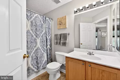 Bath - 3103 Freestone Ct, Abingdon, MD 21009 photo 3 of 5