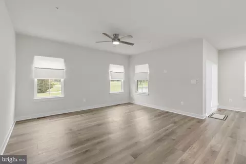 Living - 747 Sagebrush Loop, Aberdeen, MD 21001 photo 2 of 5