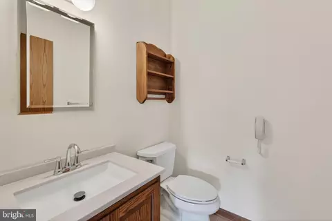 Bath - 1703 Brickhouse Ln, Fallston, MD 21047 photo 3 of 3