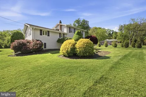 Exterior - 3710 Hilltop Dr, Joppa, MD 21085 photo 8 of 13