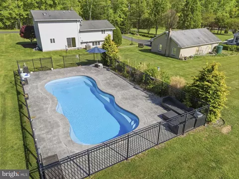 Exterior - 3710 Hilltop Dr, Joppa, MD 21085 photo 4 of 13