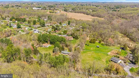 View/Area - 2847 Moores Rd, Baldwin, MD 21013 photo 3 of 4