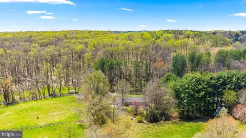 View/Area - 2847 Moores Rd, Baldwin, MD 21013 photo 4 of 4
