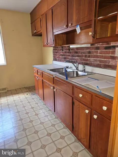 Kitchen - 2034 Cherry Ct, Edgewood, MD 21040 photo 2 of 2