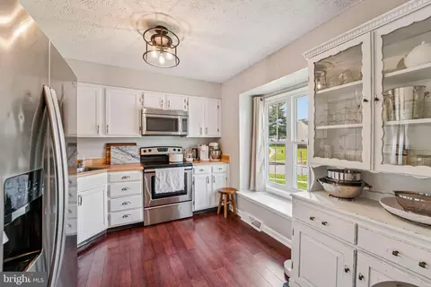 Kitchen - 2835 Meredith Ct, Abingdon, MD 21009 photo 1 of 2