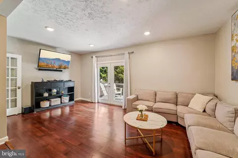 Living - 2835 Meredith Ct, Abingdon, MD 21009 photo 2 of 2