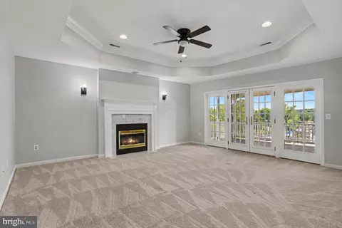 Living - 427 Shore Dr, Joppa, MD 21085 photo 9 of 14