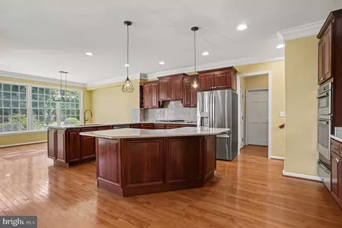 Kitchen - 427 Shore Dr, Joppa, MD 21085 photo 4 of 4