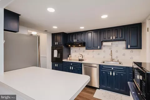 Kitchen - 696 Shore Dr, Joppa, MD 21085 photo 1 of 4