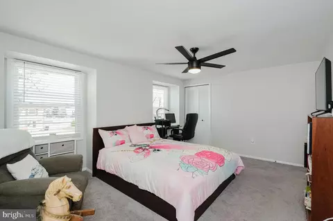 Bedroom - 696 Shore Dr, Joppa, MD 21085 photo 4 of 6