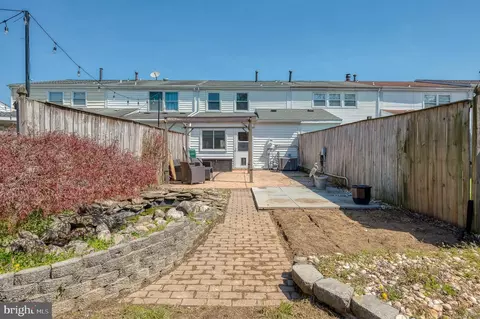 Exterior - 696 Shore Dr, Joppa, MD 21085 photo 8 of 10