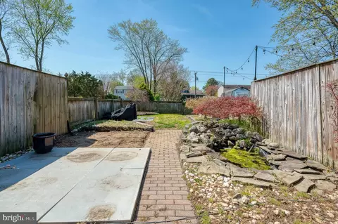Exterior - 696 Shore Dr, Joppa, MD 21085 photo 5 of 10