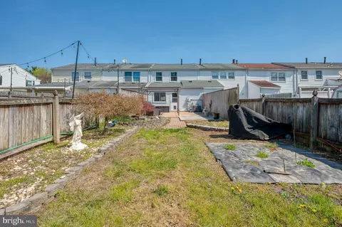 Exterior - 696 Shore Dr, Joppa, MD 21085 photo 7 of 10