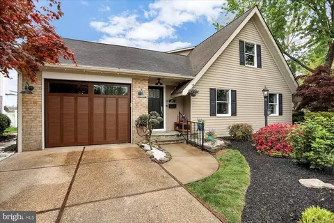Exterior - 562 Anchor Dr, Joppa, MD 21085 photo 6 of 21