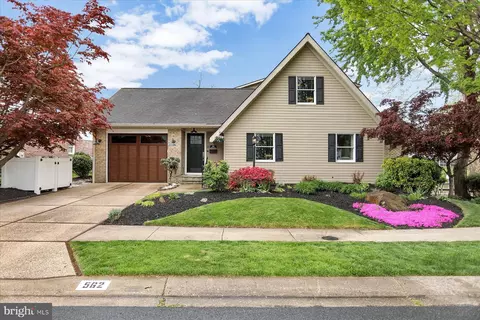 Exterior - 562 Anchor Dr, Joppa, MD 21085 photo 5 of 21