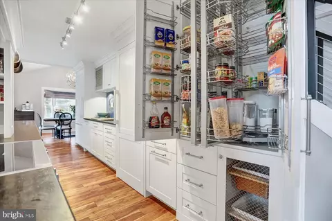 Kitchen - 562 Anchor Dr, Joppa, MD 21085 photo 2 of 3