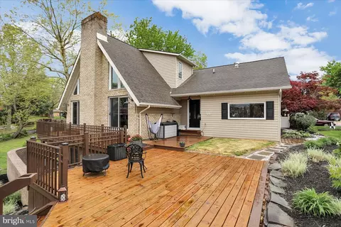 Exterior - 562 Anchor Dr, Joppa, MD 21085 photo 9 of 21
