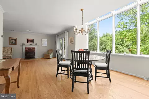 Dining - 2712 Crystal Ln, Baldwin, MD 21013 photo 2 of 2