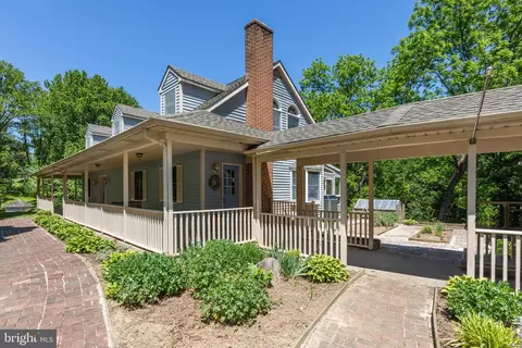 Exterior - 2712 Crystal Ln, Baldwin, MD 21013 photo 8 of 19