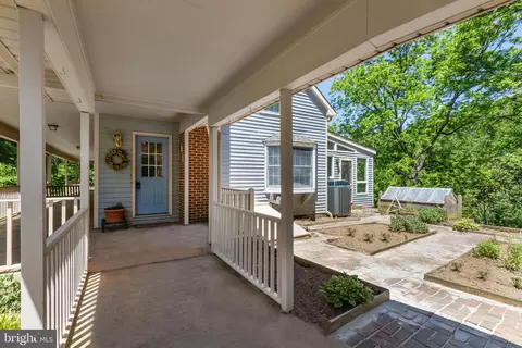 Exterior - 2712 Crystal Ln, Baldwin, MD 21013 photo 9 of 19