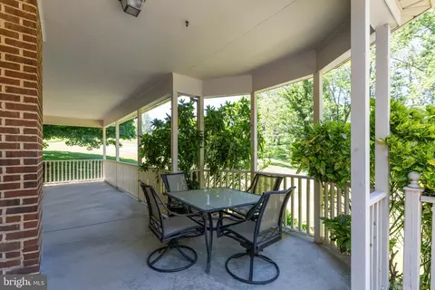Exterior - 2712 Crystal Ln, Baldwin, MD 21013 photo 13 of 19