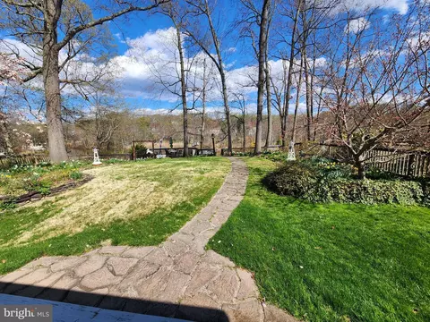 Exterior - 215 Garnett Rd, Joppa, MD 21085 photo 4 of 17