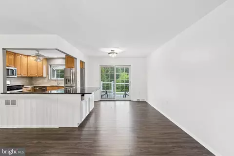 Living - 3917 Longley Rd, Abingdon, MD 21009 photo 6 of 10