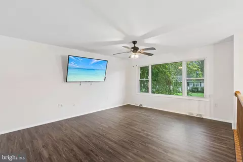 Living - 3917 Longley Rd, Abingdon, MD 21009 photo 1 of 10