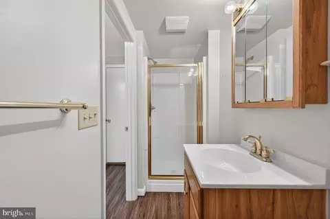 Bath - 3917 Longley Rd, Abingdon, MD 21009 photo 2 of 4