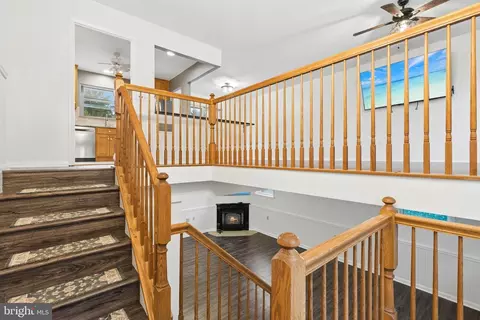Entry Way - 3917 Longley Rd, Abingdon, MD 21009 photo 1 of 2